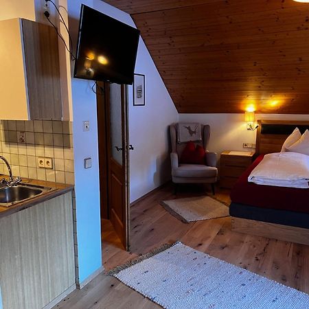 Unterwirt Apartment บาด ไคลน์เคิร์ชไฮม์ ภายนอก รูปภาพ